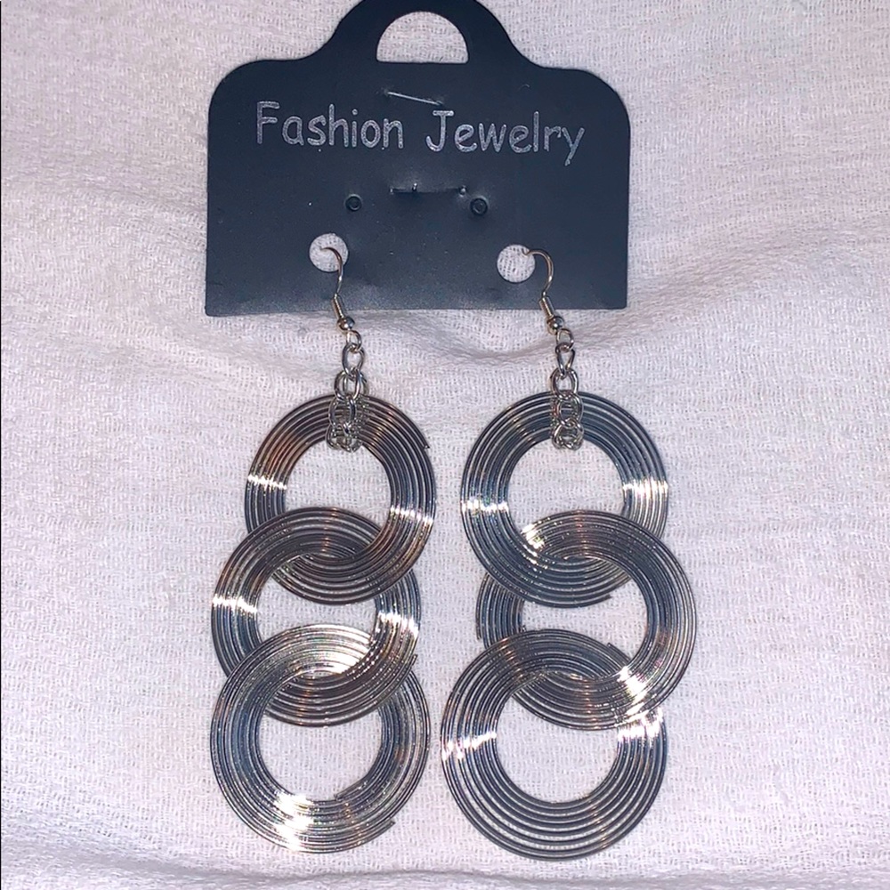 Circle hoop dangle earrings